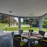 Aurora Villa Lesa